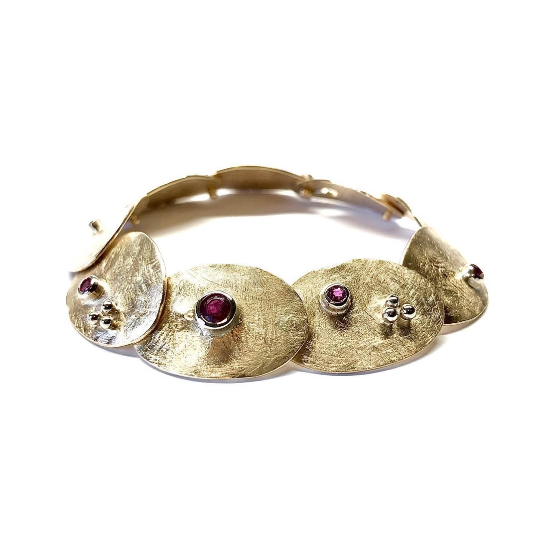 Ateities juvelyrika 2035 – ADORO juvelyrika pristato tvarią prabangą iš perdirbto aukso ir etiškų deimantų