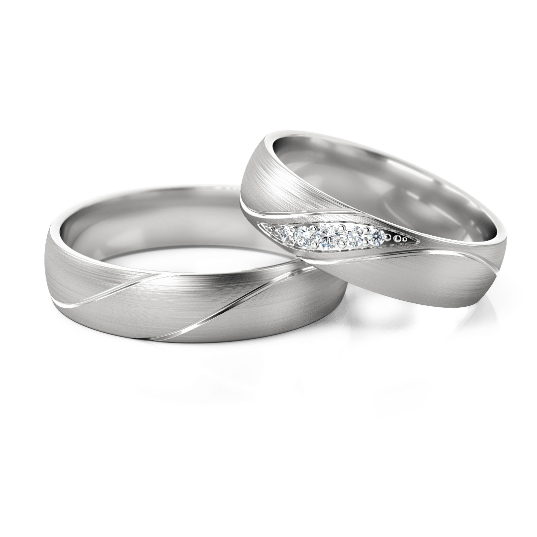 Modernūs balto aukso vestuviniai žiedai su banguotu dizainu ir deimantais – ADORO juvelyrika