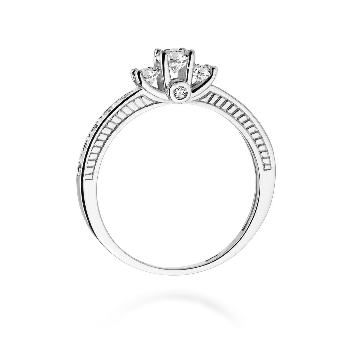 Emocinė šviesa ir elegancijos dvasia
Kai žvilgtelėsite į mūsų auksinių žiedų dizainą, pajusite šilumos ir šviesos spindulį – tarsi saulės spinduliai atsiverčia jūsų širdyje. Kiekvienas auksinis žiedas yra sukurtas su meile ir kūrybiškumu, o jo unikalūs raižiniai perteikia ne tik grožį, bet ir asmenybės paslaptis. Tai ypatingai svarbu tiems, kurie ieško deimantų žiedų, spindinčių ryškia auksinių žiedų energija.