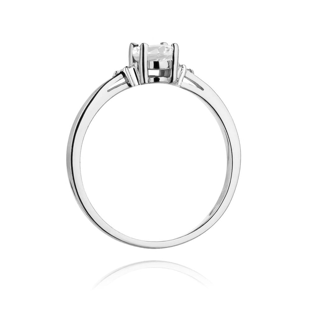 
                  
                    Balto aukso žiedas su 0.5 ct baltu safyru ir deimantais G301
                  
                
