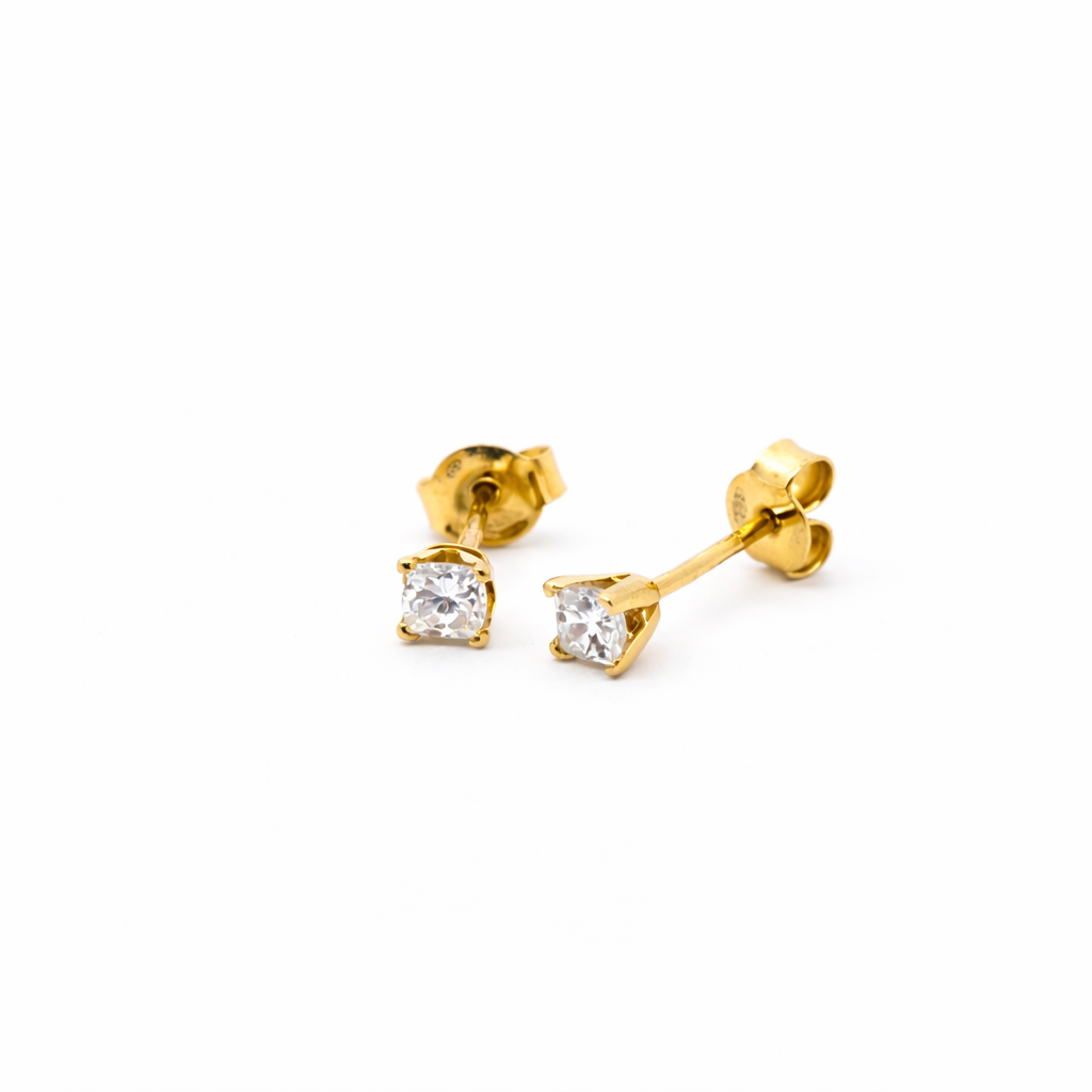 Geltono aukso auskarai su deimantais „Princess“ | 2 × 0.15 ct | ADORO juvelyrika