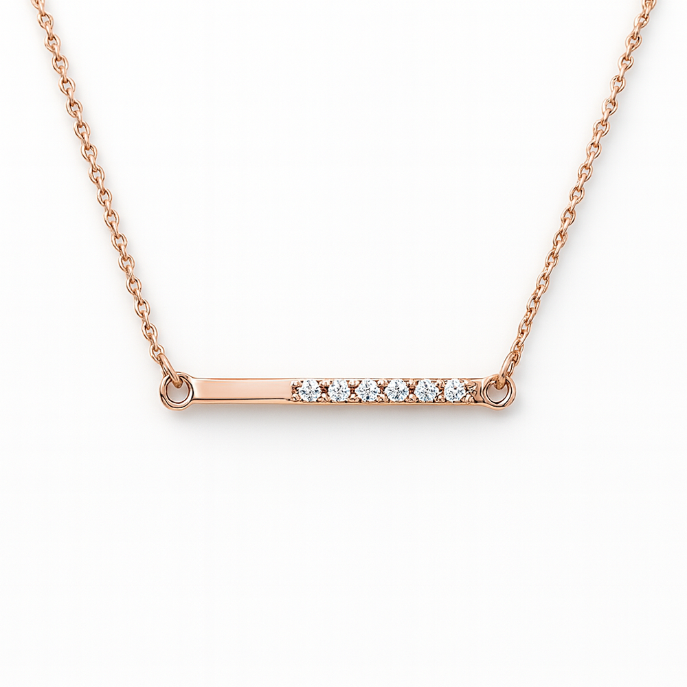 Subtili 585 prabos raudono aukso kaklo grandinėlė su briliantais – ADORO juvelyrika