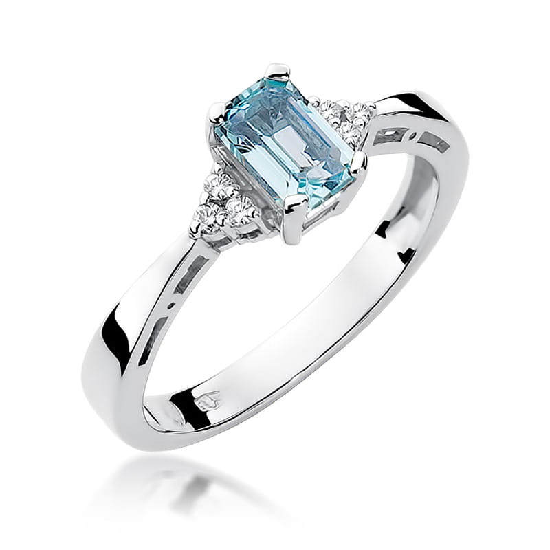 Auksinis žiedas su 0.6 ct topazu ir briliantais

Elegantiškas auksinis žiedas, puoštas išskirtiniu 0.6 ct topazu ir blizgančiais briliantais, puikiai sujungia modernumą ir klasikinę prabangą.