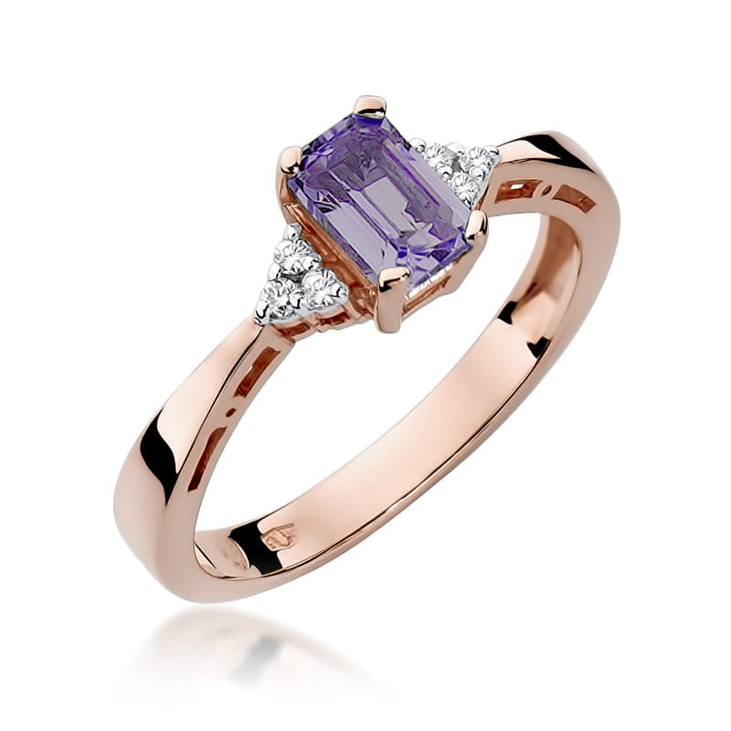 Auksinis žiedas su 0.5 ct ametistu ir briliantais

Išskirtinio dizaino auksinis žiedas su elegantišku 0.5 ct ametistu ir spindinčiais briliantais – tai subtilus prabangos ir rafinuotumo derinys.