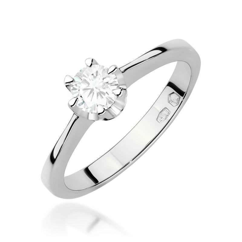 Auksinis sužadėtuvių žiedas su 0.3 ct Lab Grown deimantu – tai subtili prabanga ir elegancija viename.

💎 Kodėl verta rinktis?
✔️ Deimantas: 0.3 ct (Lab Grown) – spindintis, etiškas ir draugiškas aplinkai.
✔️ Auksas: Baltas, geltonas arba rožinis – rinkitės pagal savo asmeninį stilių.
✔️ Dizainas: Klasikinis soliteris, halo ar modernūs akcentai – viskas priklauso nuo jūsų pageidavimų.

Šis žiedas puikiai tiks tiems, kurie nori elegantiško ir išskirtinio papuošalo be kompromisų kokybei. 