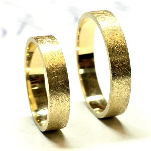 Autoriniai geltono ir balto aukso vestuviniai žiedai (pora) Scratching