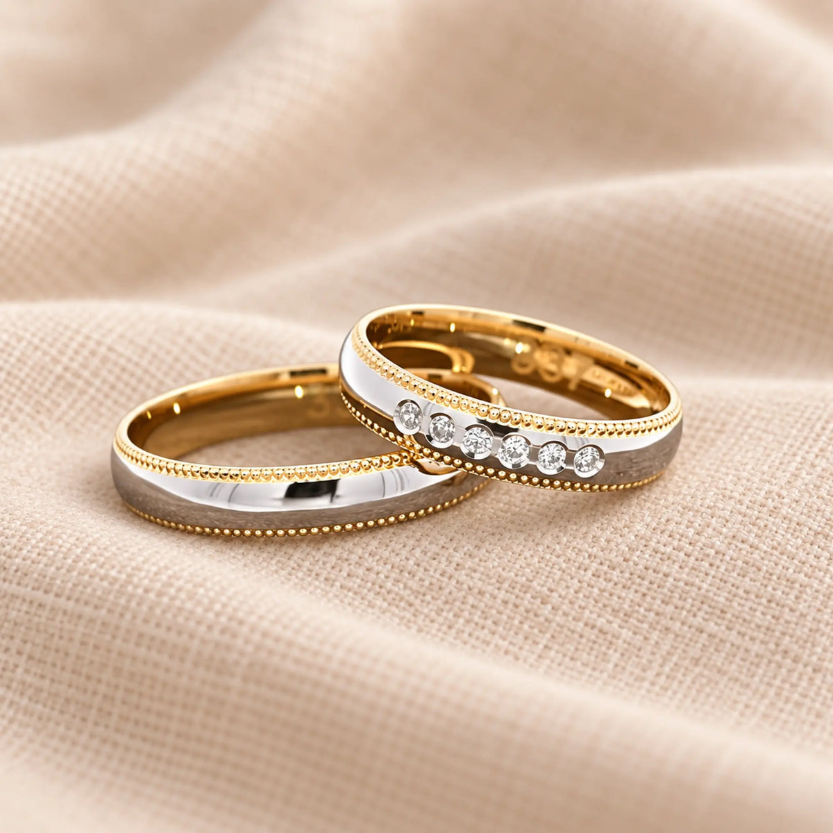 Dviejų spalvų vestuviniai žiedai su deimantais, 4 mm, 0,09 ct | ADORO juvelyrika