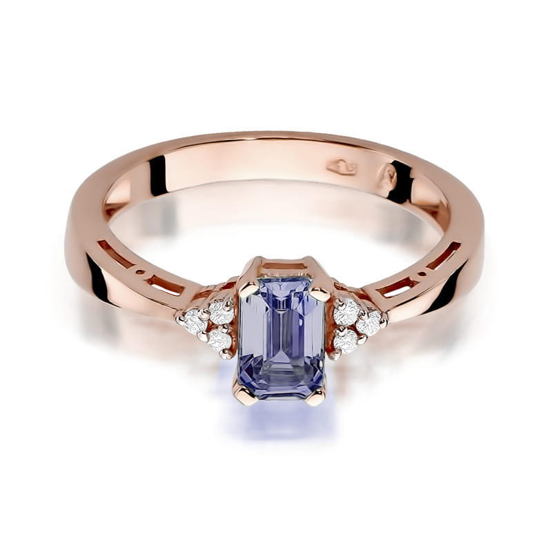 Auksinis žiedas su 0.5 ct ametistu ir briliantais

Išskirtinio dizaino auksinis žiedas su elegantišku 0.5 ct ametistu ir spindinčiais briliantais – tai subtilus prabangos ir rafinuotumo derinys.