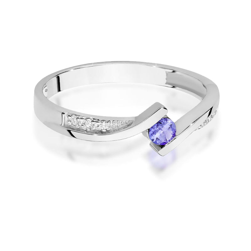 Šis raudono ir balto aukso žiedas su 0.12 ct juoduoju deimantu yra išskirtinis pasirinkimas, puikiai derinantis eleganciją, modernumą ir prabangą. Juodasis deimantas, savo unikaliu atspalviu, suteikia žiedui paslaptingumo ir rafinuotumo, o raudonas ir baltas auksas sukuria kontrastingą, tačiau harmoningą derinį. Toks žiedas – puikus pasirinkimas tiek ypatingoms progoms, tiek kasdieniam stiliui papildyti.