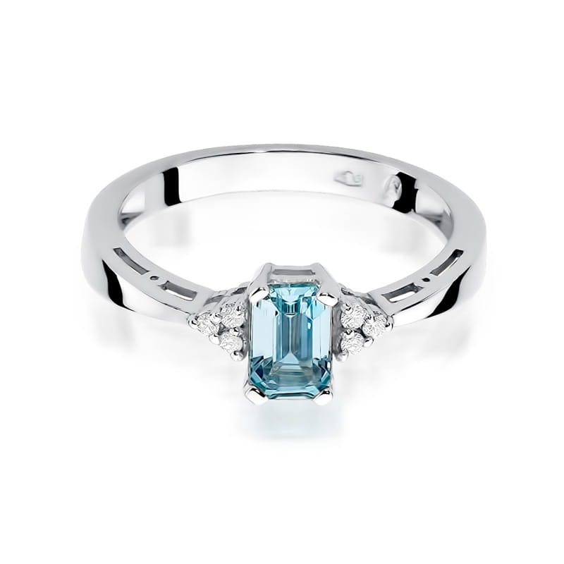 Auksinis žiedas su 0.6 ct topazu ir briliantais

Elegantiškas auksinis žiedas, puoštas išskirtiniu 0.6 ct topazu ir blizgančiais briliantais, puikiai sujungia modernumą ir klasikinę prabangą.