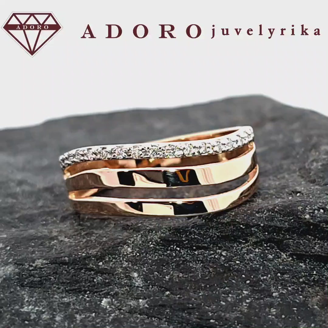 Rožinio aukso žiedas su deimantais – ADORO juvelyrika