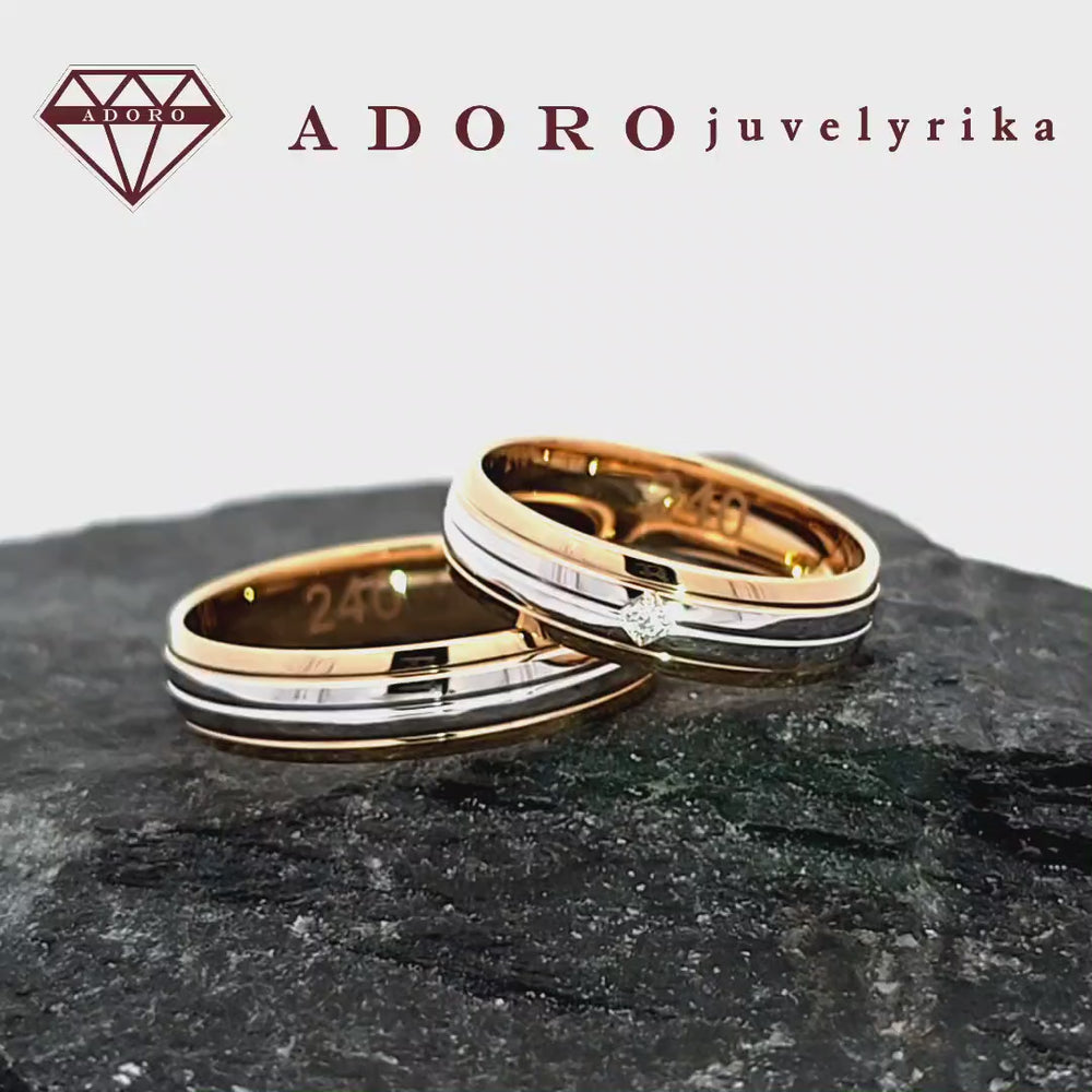 Geltono ir balto aukso vestuviniai žiedai su minimalistiniu dizainu – ADORO