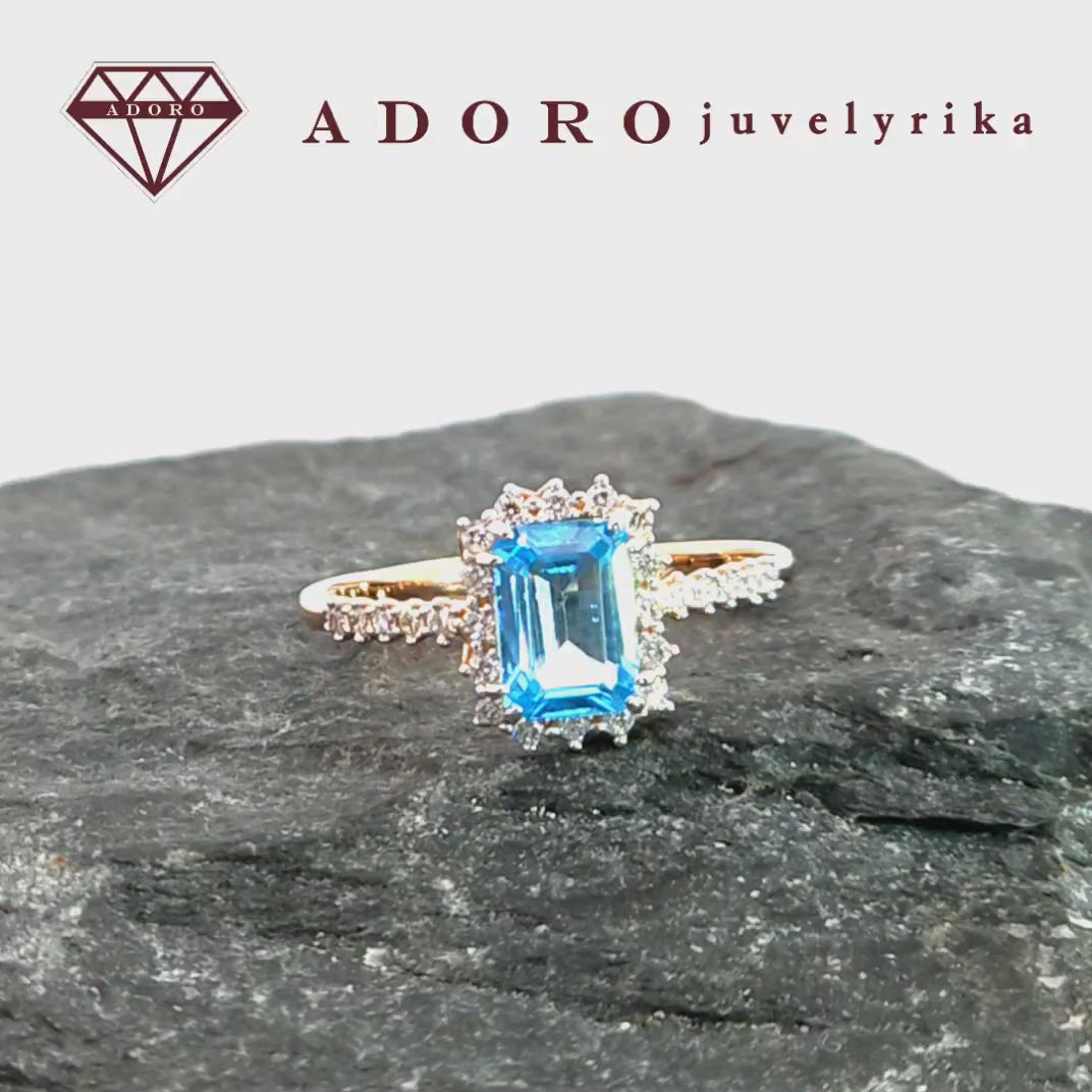 585 rožinio aukso žiedas su emerald cut mėlynu topazu ir briliantais – ADORO juvelyrika