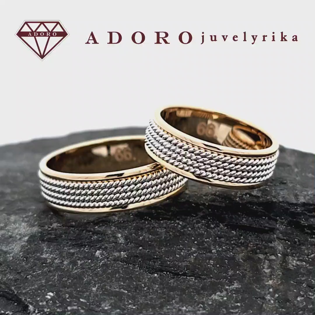 Geltono ir balto aukso vestuviniai žiedai su tekstūriniu raštu – ADORO juvelyrika