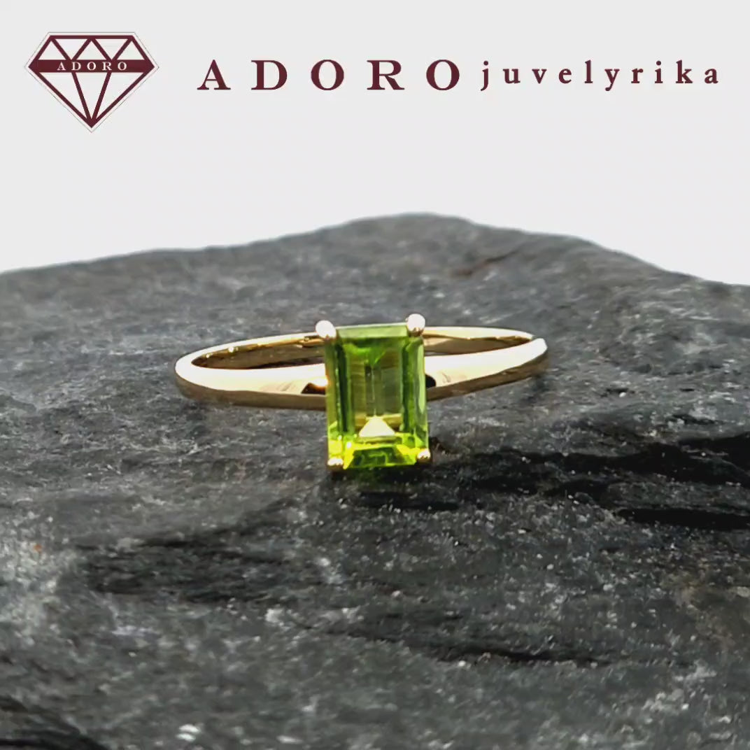 Geltono aukso žiedas su natūraliu olivinu – ADORO juvelyrika