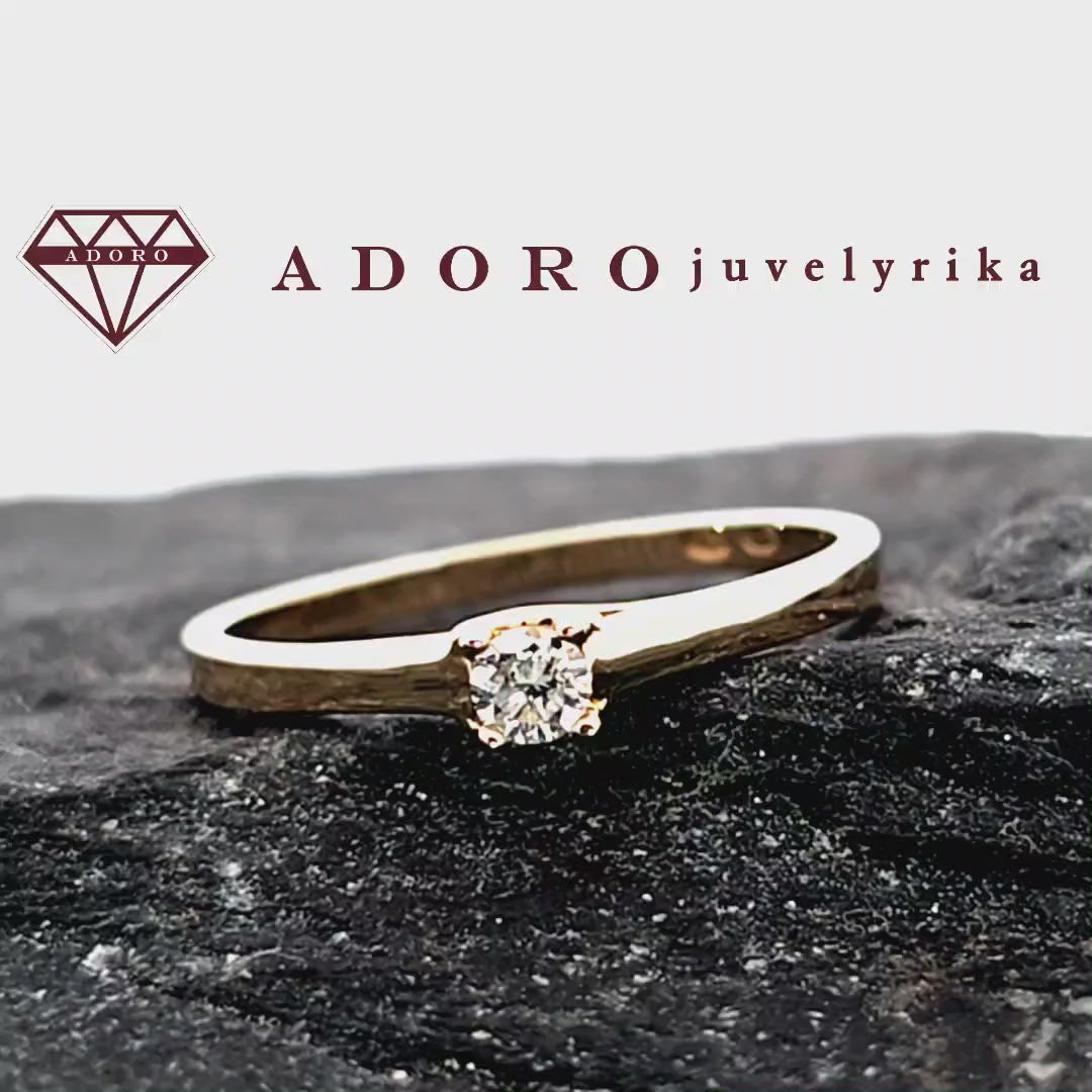 Geltono aukso sužadėtuvių žiedas su 0.12 ct deimantu – ADORO juvelyrika
