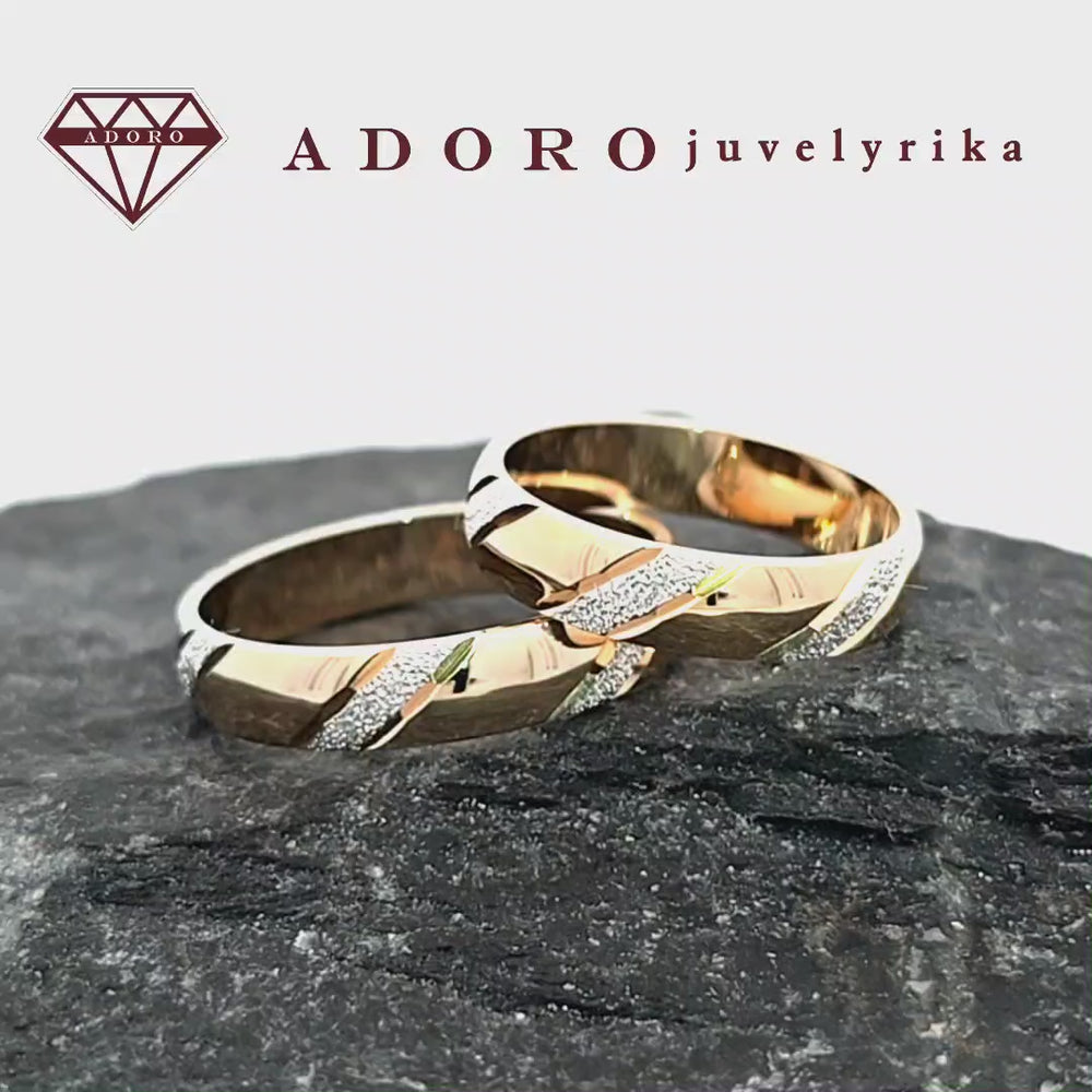 Dviejų spalvų vestuviniai žiedai iš geltono ir balto aukso – ADORO juvelyrika