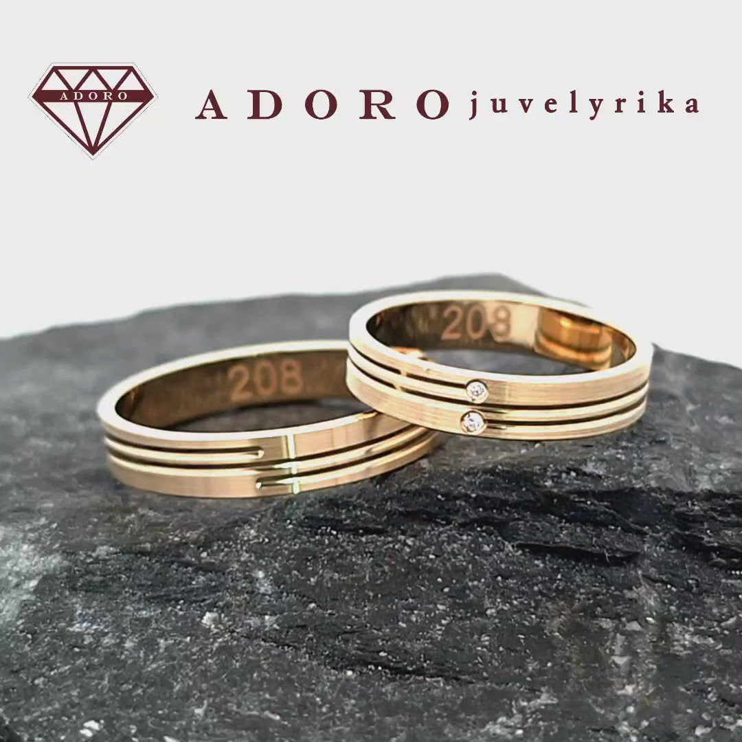 585 prabos vestuviniai žiedai iš geltono aukso su dviem deimantais – ADORO juvelyrika
