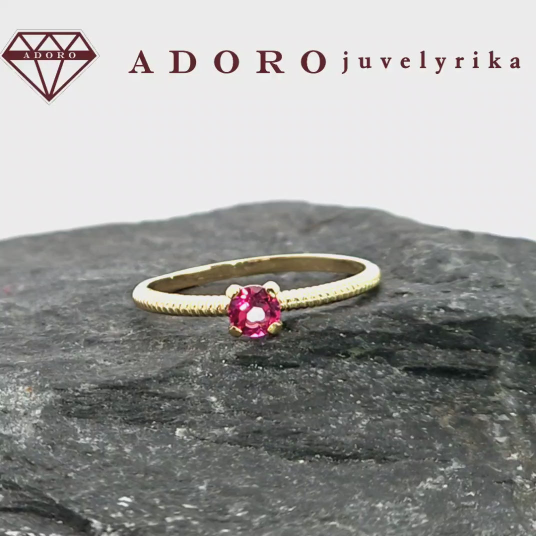 Geltono aukso žiedas su natūraliu rožiniu topazu, 585 praba, ADORO juvelyrika