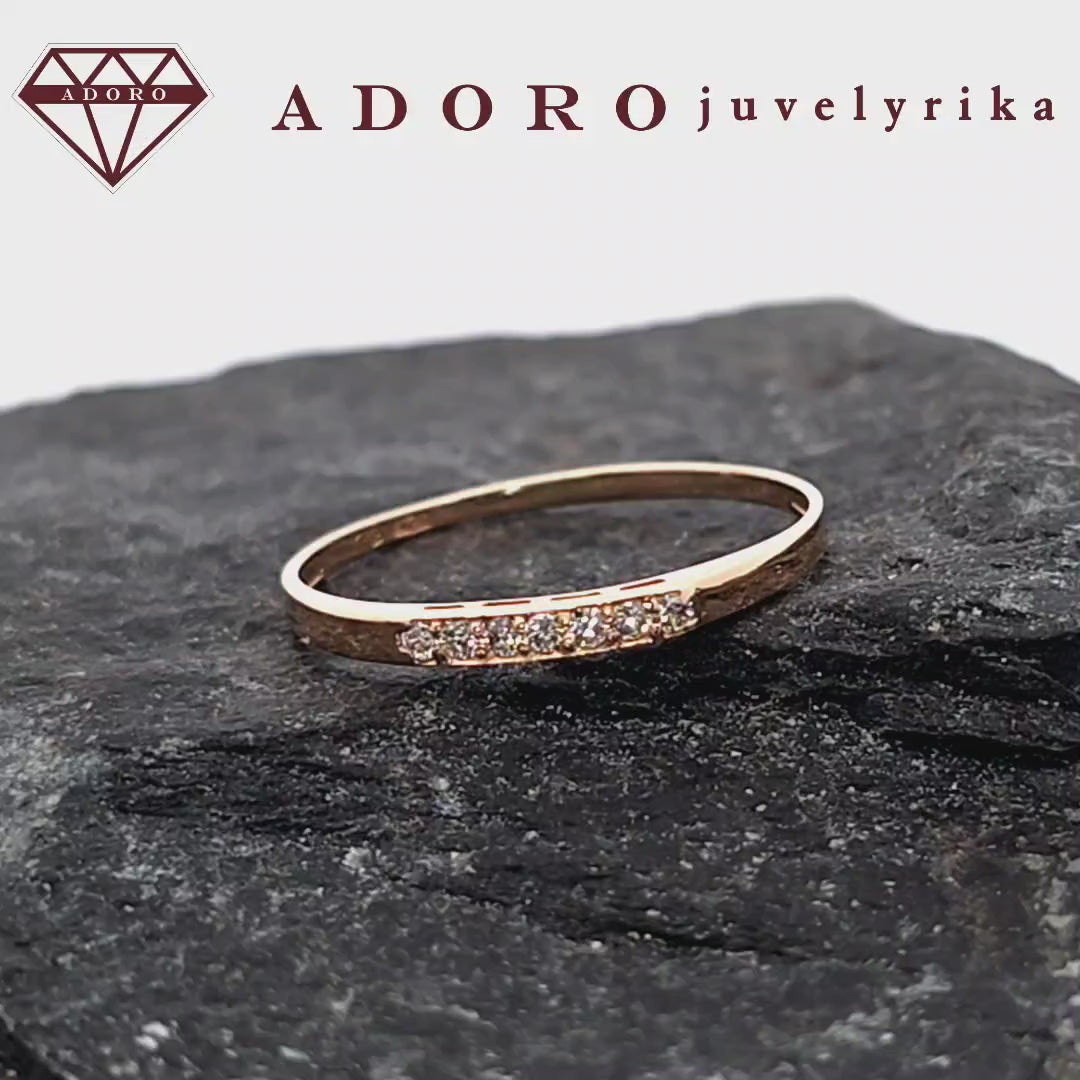 Rožinio aukso minimalistinis žiedas su 7 briliantais – ADORO juvelyrika
