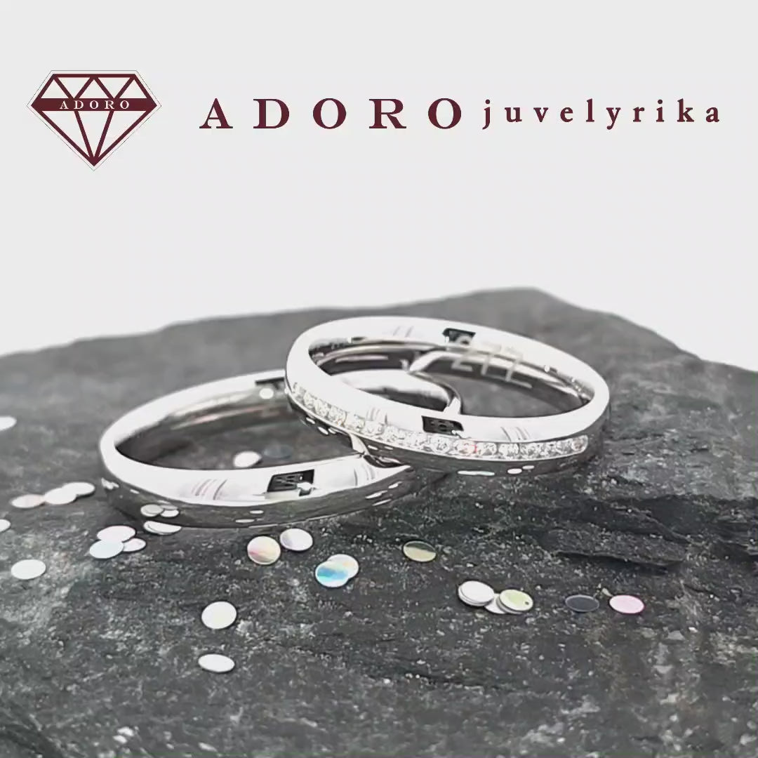 Baltos aukso vestuviniai žiedai su deimantų juosta – ADORO juvelyrika