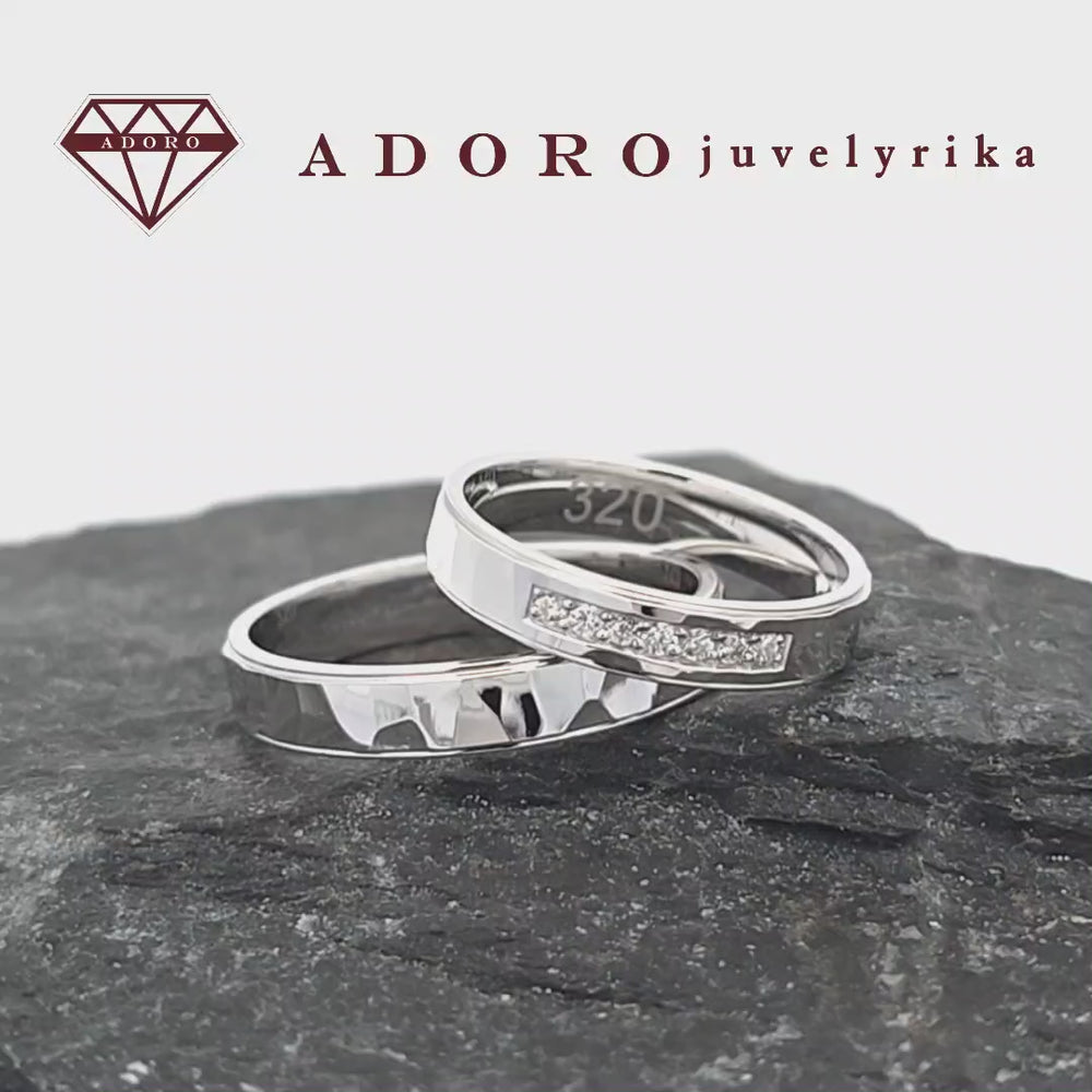 585 prabos baltas ir geltonas auksas, žiedai su 0.105 ct deimantų linija – ADORO juvelyrika