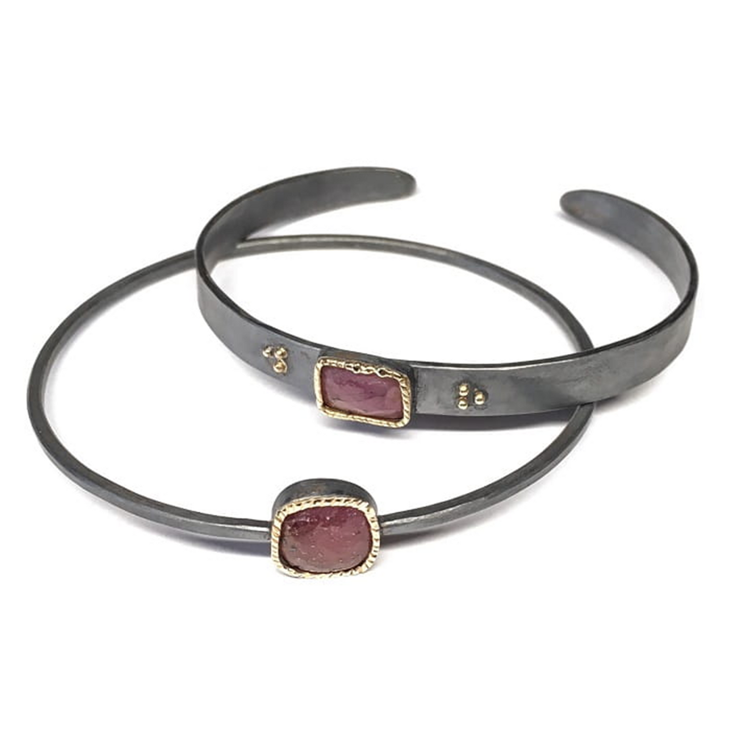Sidabrinė apyrankė su aukse inkrustuotu rožiniu safyru Pink sapphire | ADORO juvelyrika
