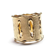  Auksiniai žiedai, Įspūdingi sužadėtuvių žiedai · Išskirtiniai auksiniai žiedai · Modernūs auksiniai žiedai · ‎Klasikiniai auksiniai žiedai · Auksiniai žiedai su deimantais · Klasikiniai sužadėtuvių žiedai · ‎Modernūs sužadėtuvių žiedai · Sužadėtuvių žiedai su deimantais · Balto aukso sužadėtuvių žiedai · ‎Sužadėtuvių žiedai su briliantais · ‎Autoriniai sužadėtuvių žiedai · ‎Geltono aukso sužadėtuvių žiedai · Sužadėtuvių žiedų gamyba · Meninė juvelyrika · Minimalistiniai auksiniai žiedai 