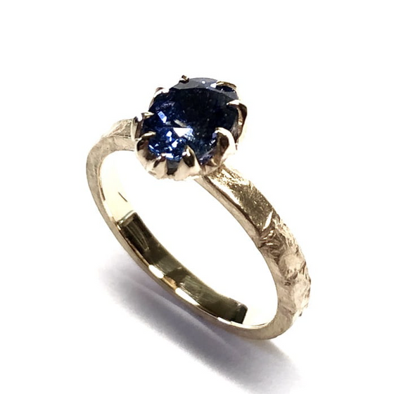 Įspūdingi sužadėtuvių žiedai · Išskirtiniai auksiniai žiedai · Modernūs auksiniai žiedai · ‎Klasikiniai auksiniai žiedai · Auksiniai žiedai su deimantais · Klasikiniai sužadėtuvių žiedai · ‎Modernūs sužadėtuvių žiedai · Sužadėtuvių žiedai su deimantais · Balto aukso sužadėtuvių žiedai · ‎Sužadėtuvių žiedai su briliantais · ‎Autoriniai sužadėtuvių žiedai · ‎Geltono aukso sužadėtuvių žiedai · Sužadėtuvių žiedų gamyba · Meninė juvelyrika · Minimalistiniai auksiniai žiedai