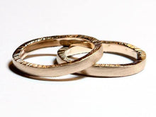  Vestuviniai žiedai, unikalūs vestuviniai žiedai, vestuviniai žiedai internetu, vestuviniai žiedai gamintojo kaina, vestuviniai žiedai su deimantais, vestuviniai žiedai su briliantais, modernūs vestuviniai žiedai, klasikiniai vestuviniai žiedai, autoriniai vestuviniai žiedai, rankų darbo vestuviniai žiedai, vestuvinių žiedų gamyba, balto aukso vestuviniai žiedai, vestuviniai papuošalai